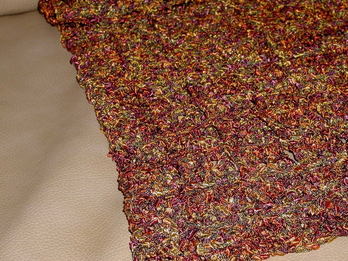 Oh, Gold! Crochet Lace Afghan in ancient hues - Coperta arredo color oro antico "Oh, Gold!"