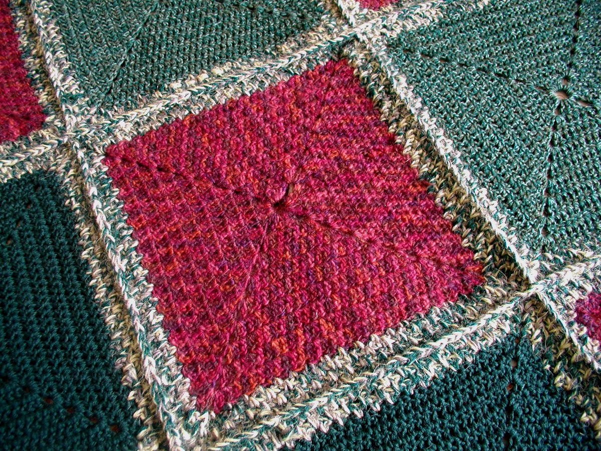 HeavyDuty Afghan Blanket in Dark Colors - Coperta arredo multicolor "Strapazzami e Spupazzami"