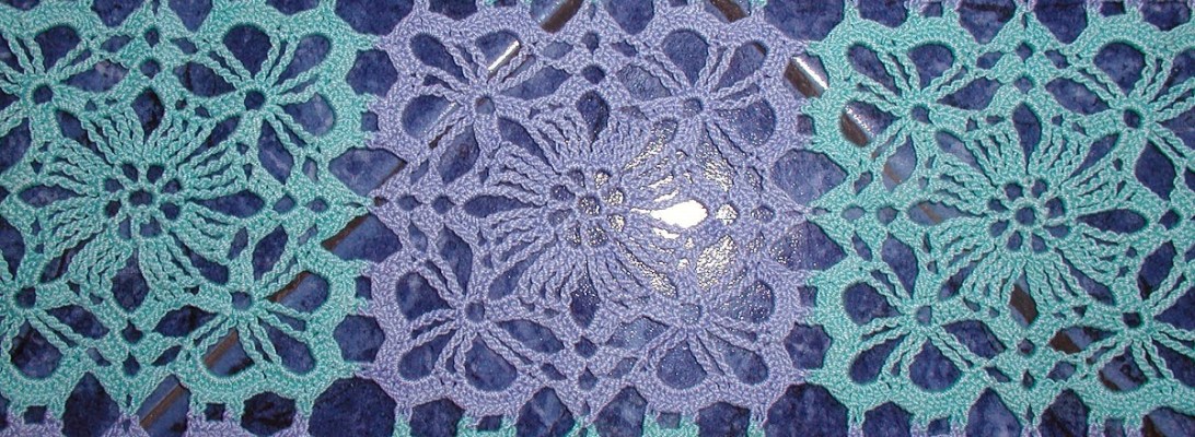 SeaWater Lace Tablecloth - Copritavolo crochet "Acquamarina"