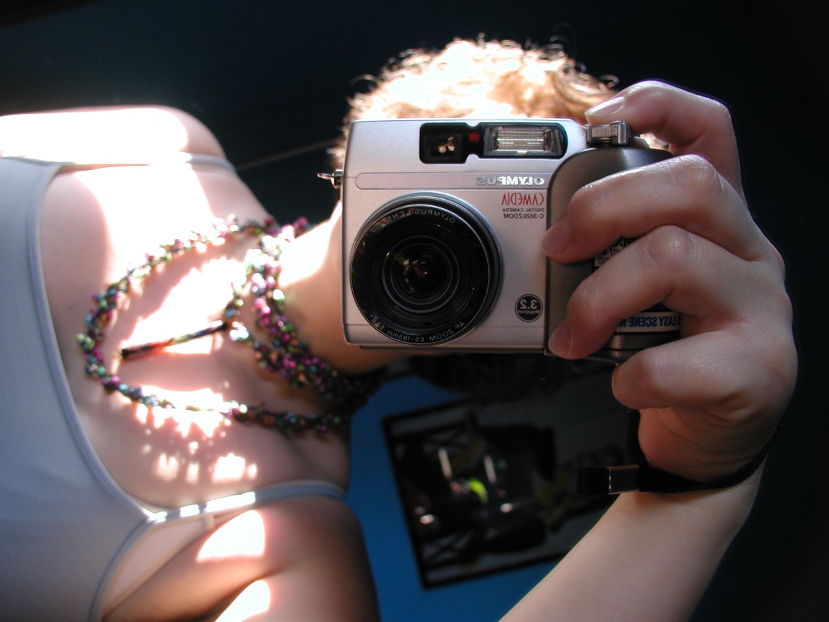 Light in the Cathedral Crochet Necklace with Artistic Hand-Lampworked Glass Bead - Collana crochet con perla in vetro artistico lavorato a mano "Luce Nella Cattedrale"