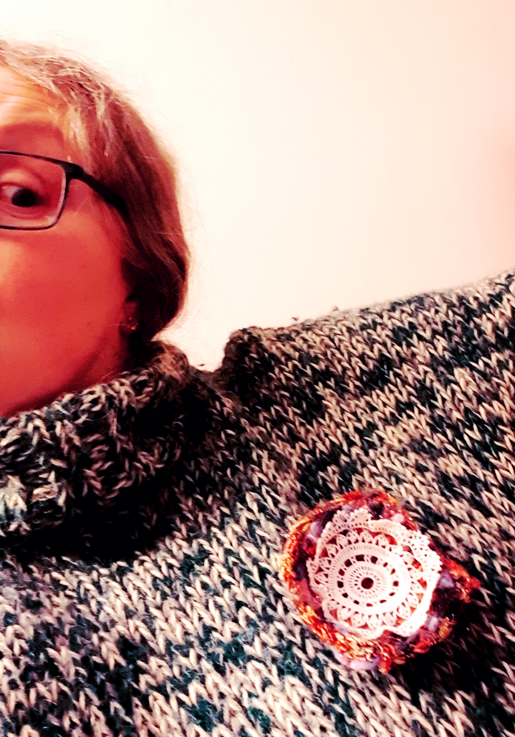 Abstract Flower #5 RRR Fiber Art Brooch - Fiore Astratto #5 spilla fiber art RRR