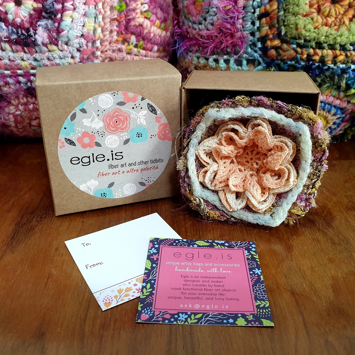 Abstract Flower #7 RRR Fiber Art Brooch - Fiore Astratto #7 spilla fiber art RRR