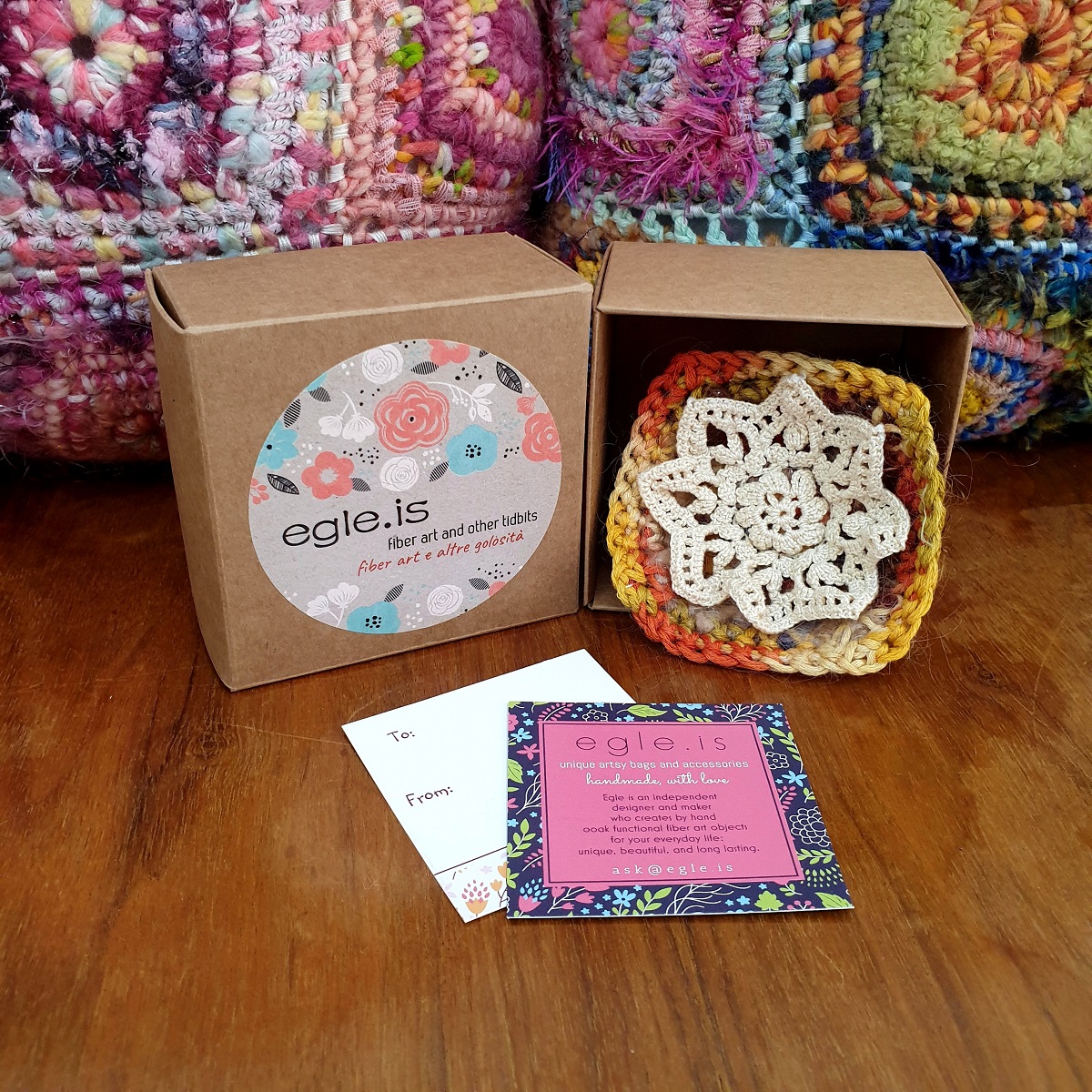 Abstract Flower #6 RRR Fiber Art Brooch - Fiore Astratto #6 spilla fiber art RRR