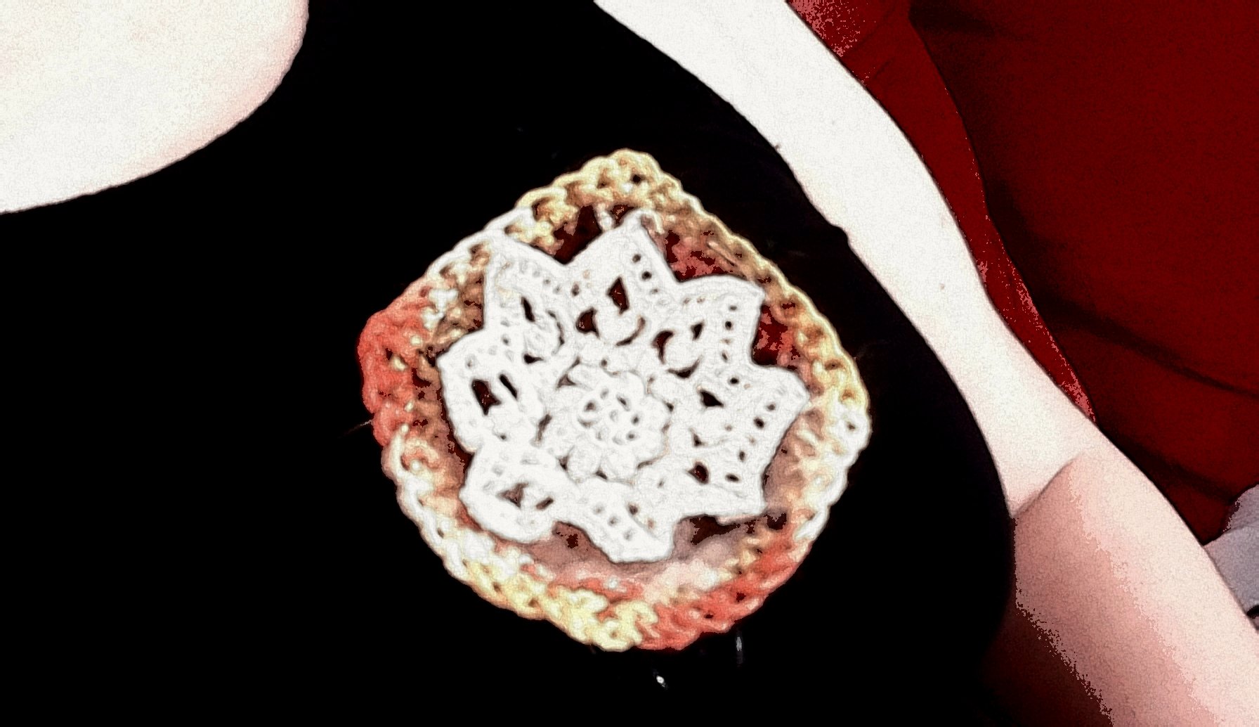 Abstract Flower #6 RRR Fiber Art Brooch - Fiore Astratto #6 spilla fiber art RRR