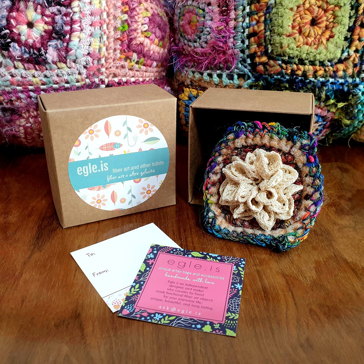 Abstract Flower #12 RRR Fiber Art Brooch - Fiore Astratto #12 spilla fiber art RRR