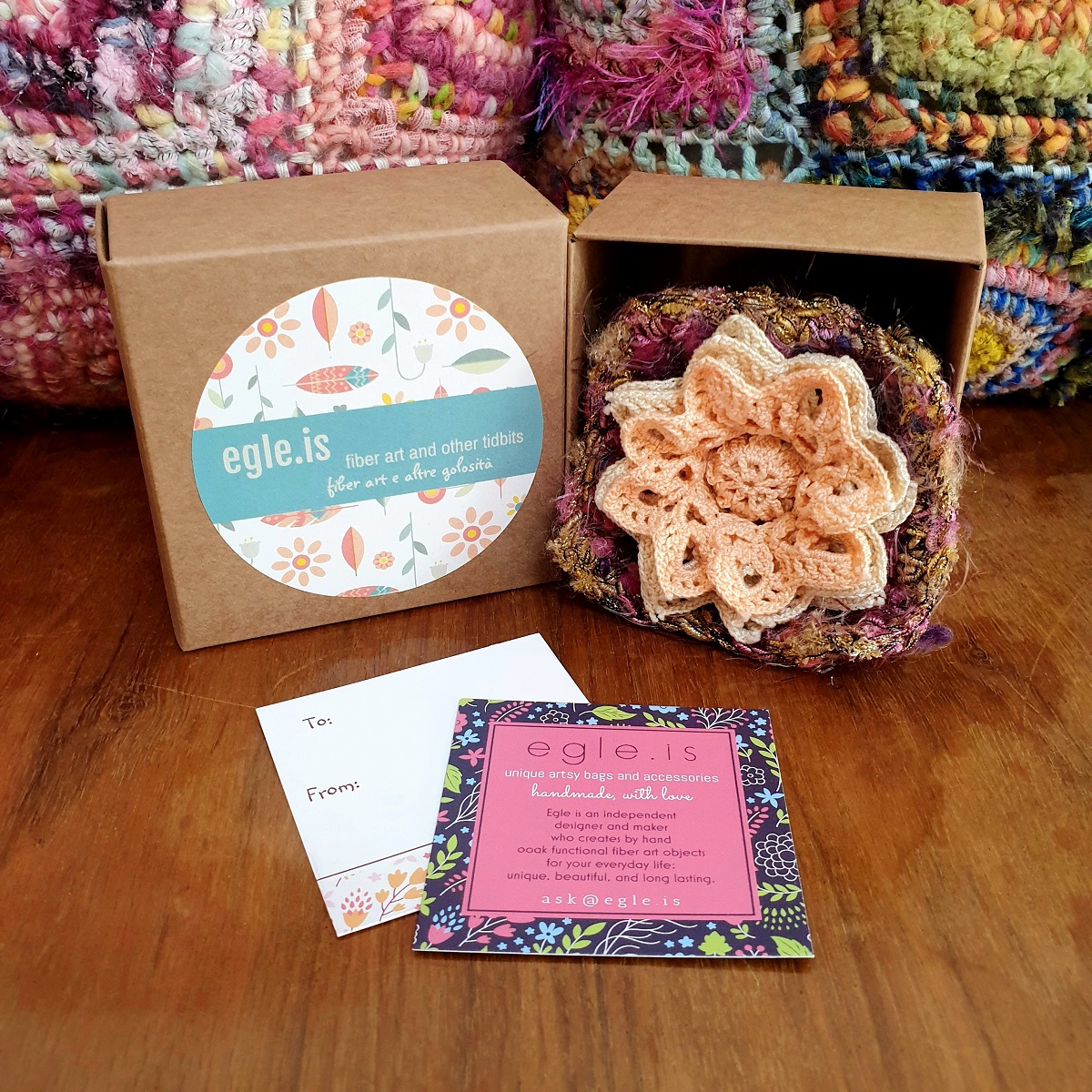 Abstract Flower #21 RRR Fiber Art Brooch - Fiore Astratto #21 spilla fiber art RRR