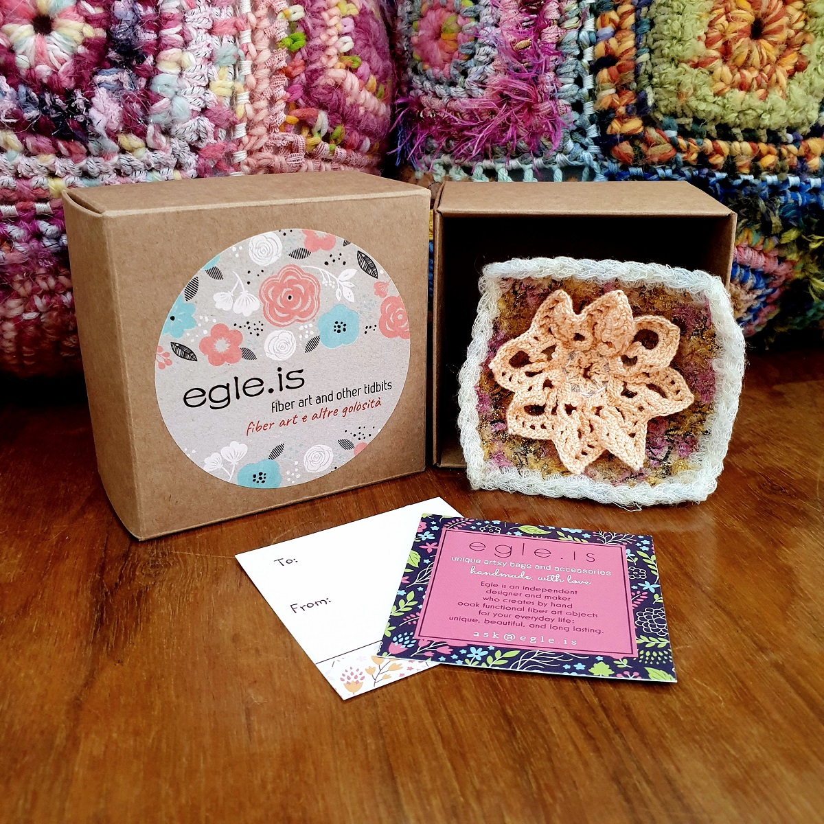 Abstract Flower #20 RRR Fiber Art Brooch - Fiore Astratto #20 spilla fiber art RRR