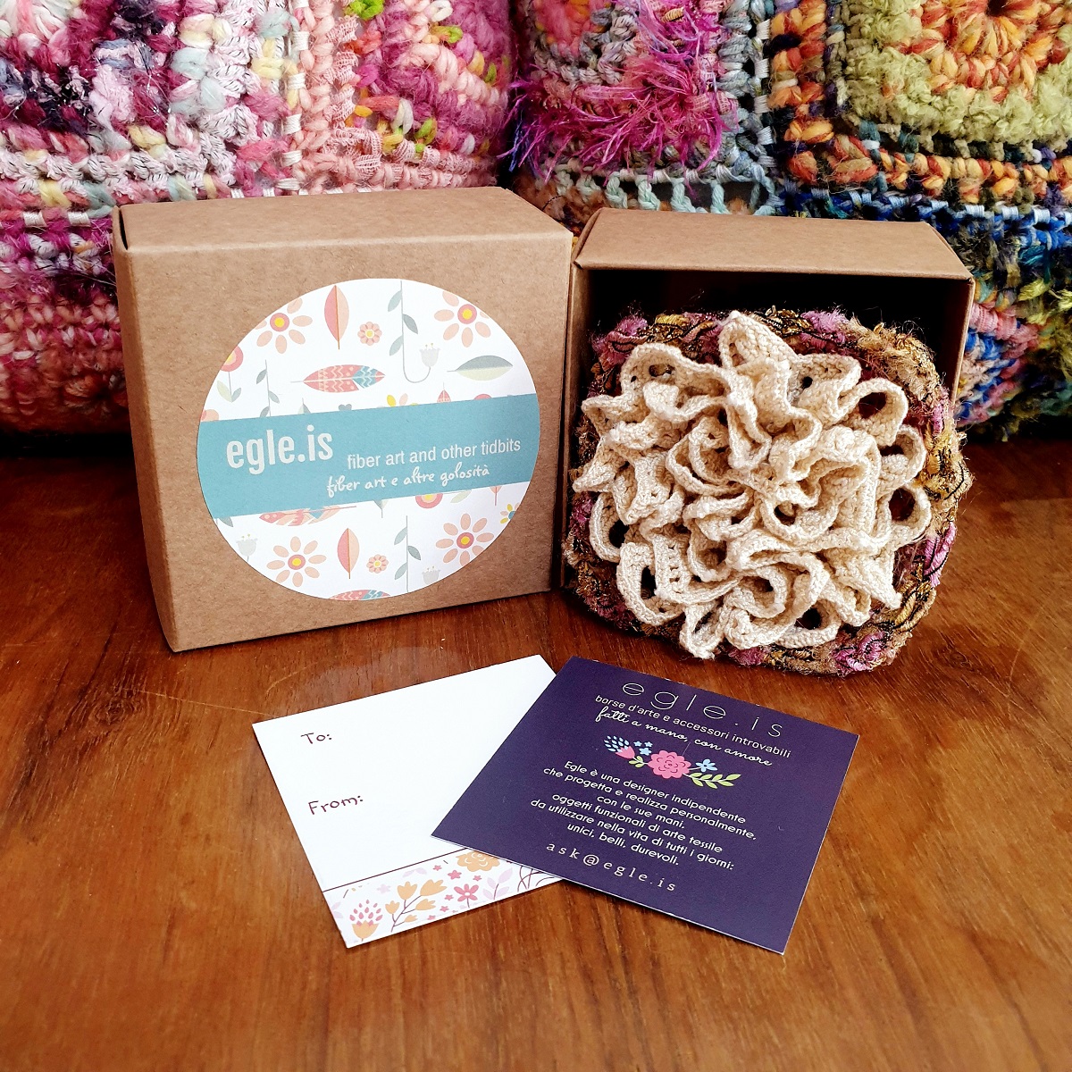 Abstract Flower #25 RRR Fiber Art Brooch - Fiore Astratto #25 spilla fiber art RRR