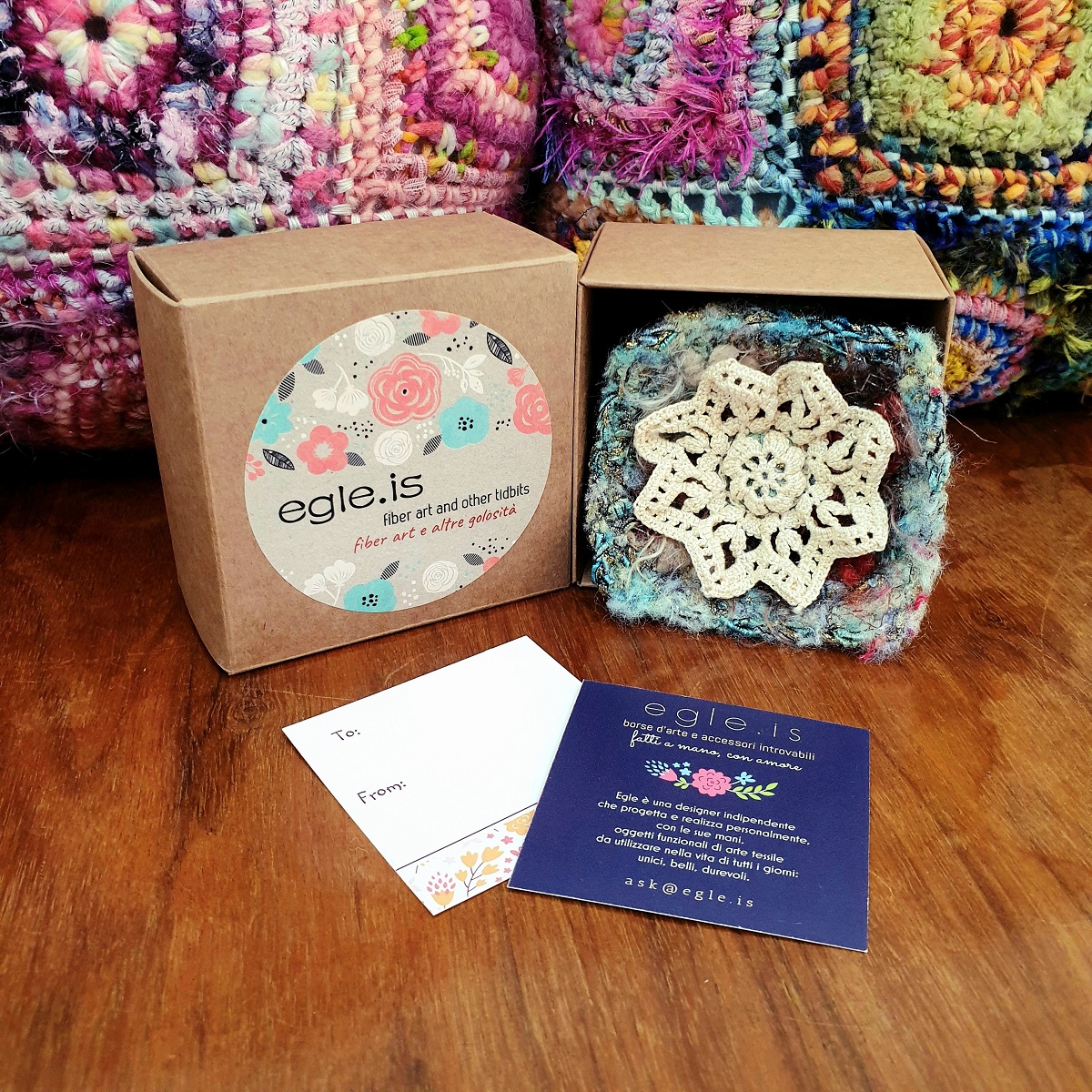 Abstract Flower #28 RRR Fiber Art Brooch - Fiore Astratto #28 spilla fiber art RRR