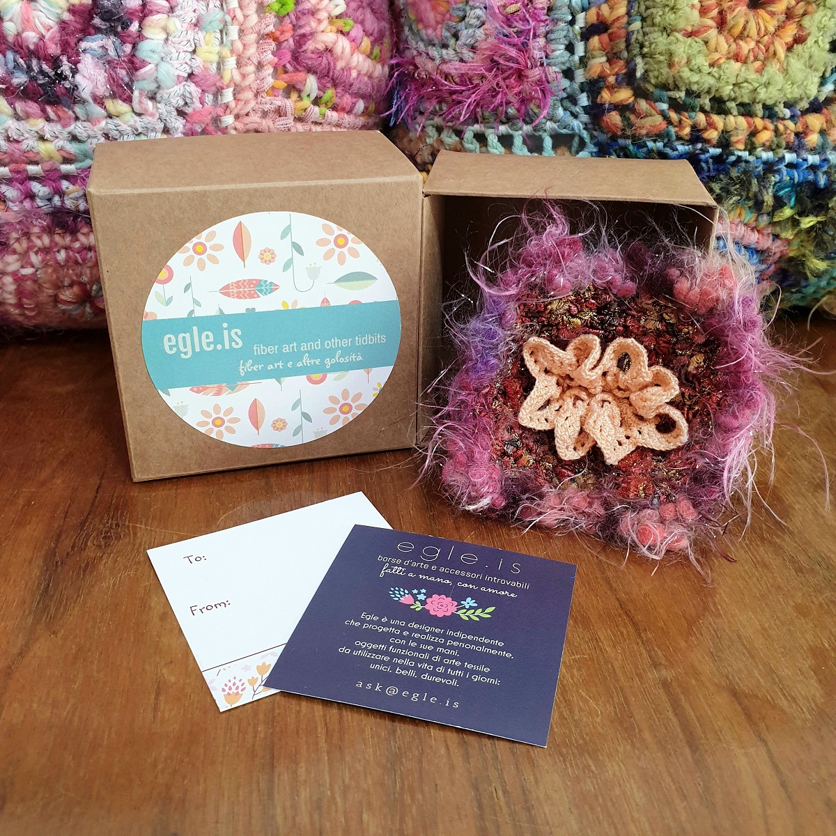 Abstract Flower #29 RRR Fiber Art Brooch - Fiore Astratto #29 spilla fiber art RRR