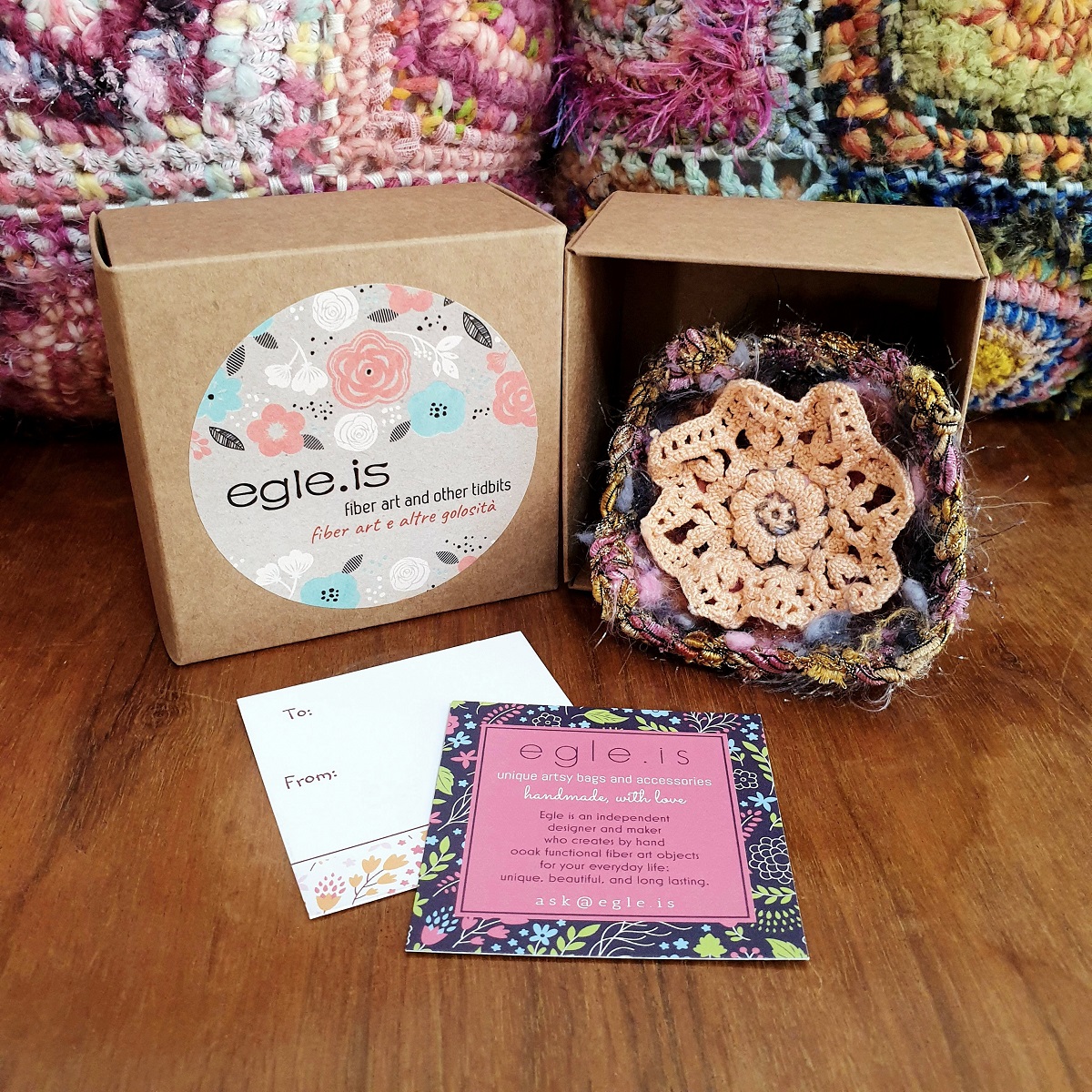 Abstract Flower #30 RRR Fiber Art Brooch - Fiore Astratto #30 spilla fiber art RRR