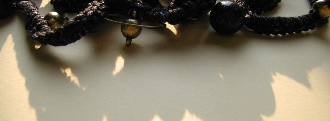 Gothic Fancy Necklace in Black - Collana fantasia in nero "Gotica"