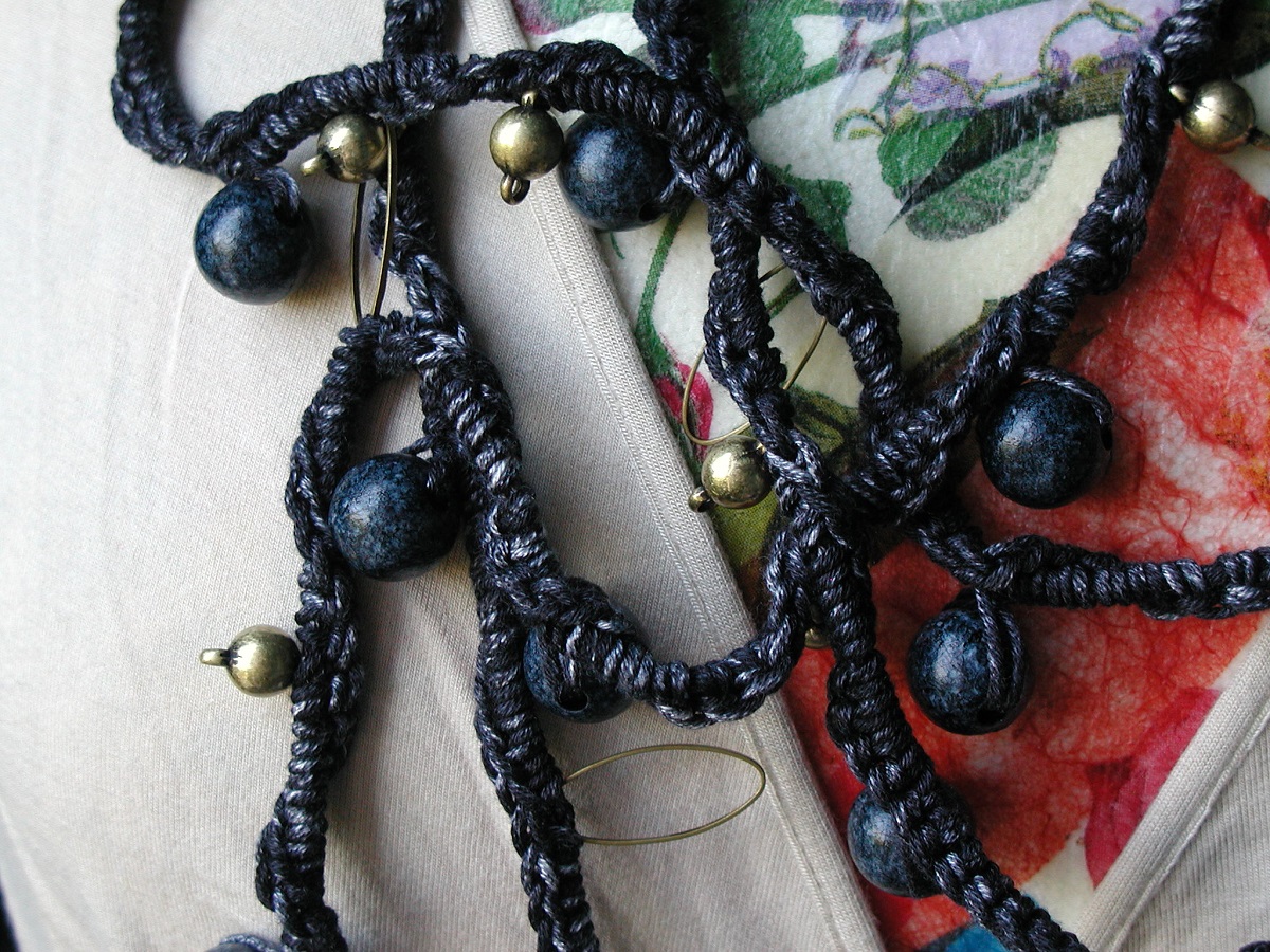 Gothic Fancy Necklace in black - Collana fantasia in nero "Gotica"