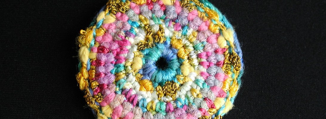 FlowerChild Double-Face Pendant - Ciondolo double face “Figlio dei Fiori”