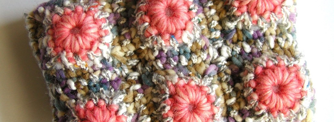 Coin Purse in Pink and Earthy Colors - Borsellino rosa e colori della terra