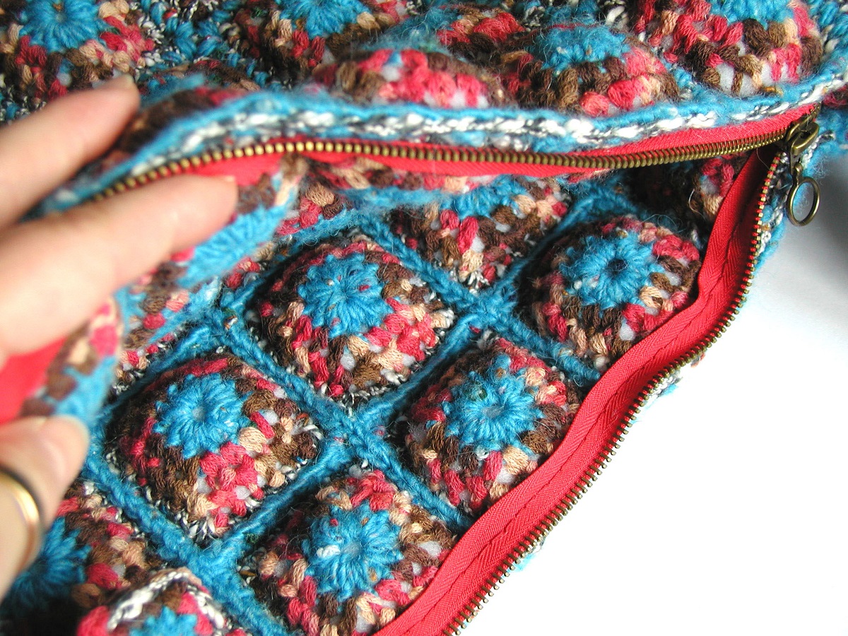 Yvonne Messenger Bag Red, Turquoise and Chocolate - Borsa messenger “Yvonne” turchese, rosso e cioccolato