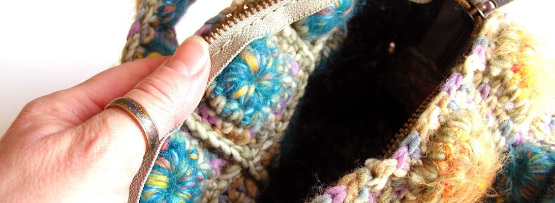 Blondie Fiber Art Mini Bag in Yellow - Mini borsa fiber art in giallo “Blondie”