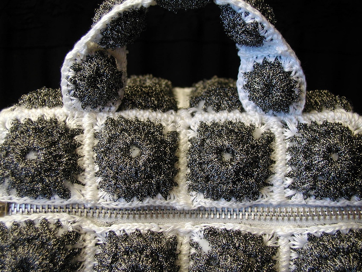 Dabria Mini Bag in Silver and B/W - Mini borsa argento e B/N “Dabria”