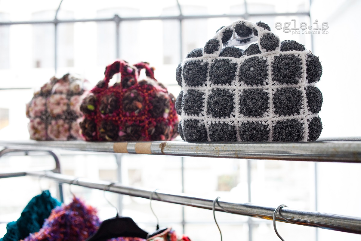 Dabria Mini Bag in Silver and B/W - Mini borsa argento e B/N “Dabria”