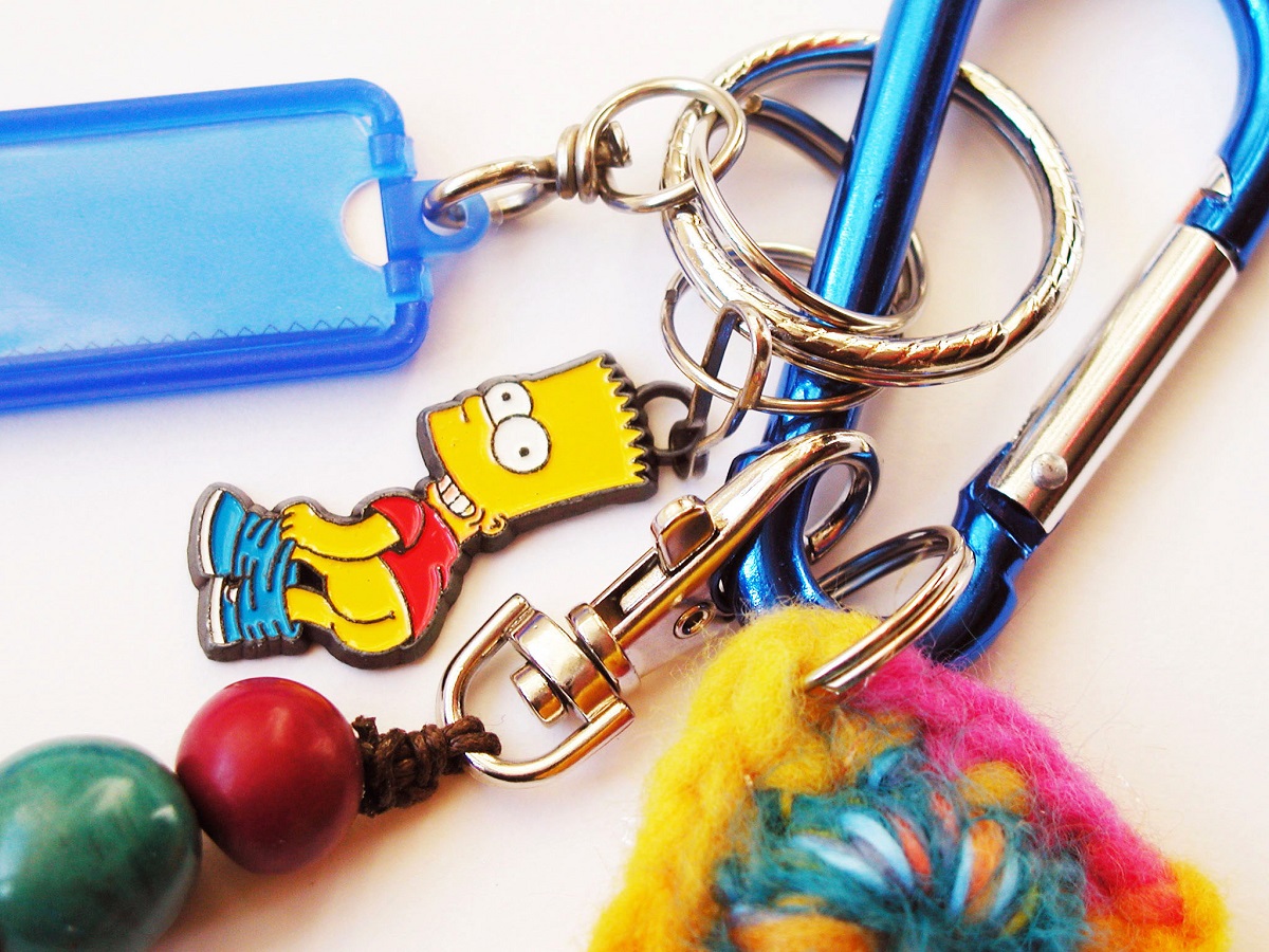 Bart Simpson Mooning Carabiner Keychain - Bart Mostraculo portachiavi a moschettone