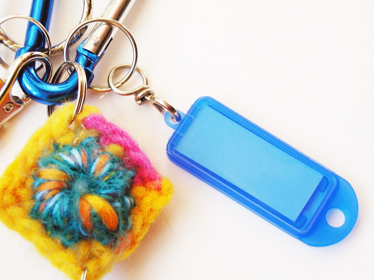 Bart Simpson Mooning Carabiner Keychain - Bart Mostraculo portachiavi a moschettone