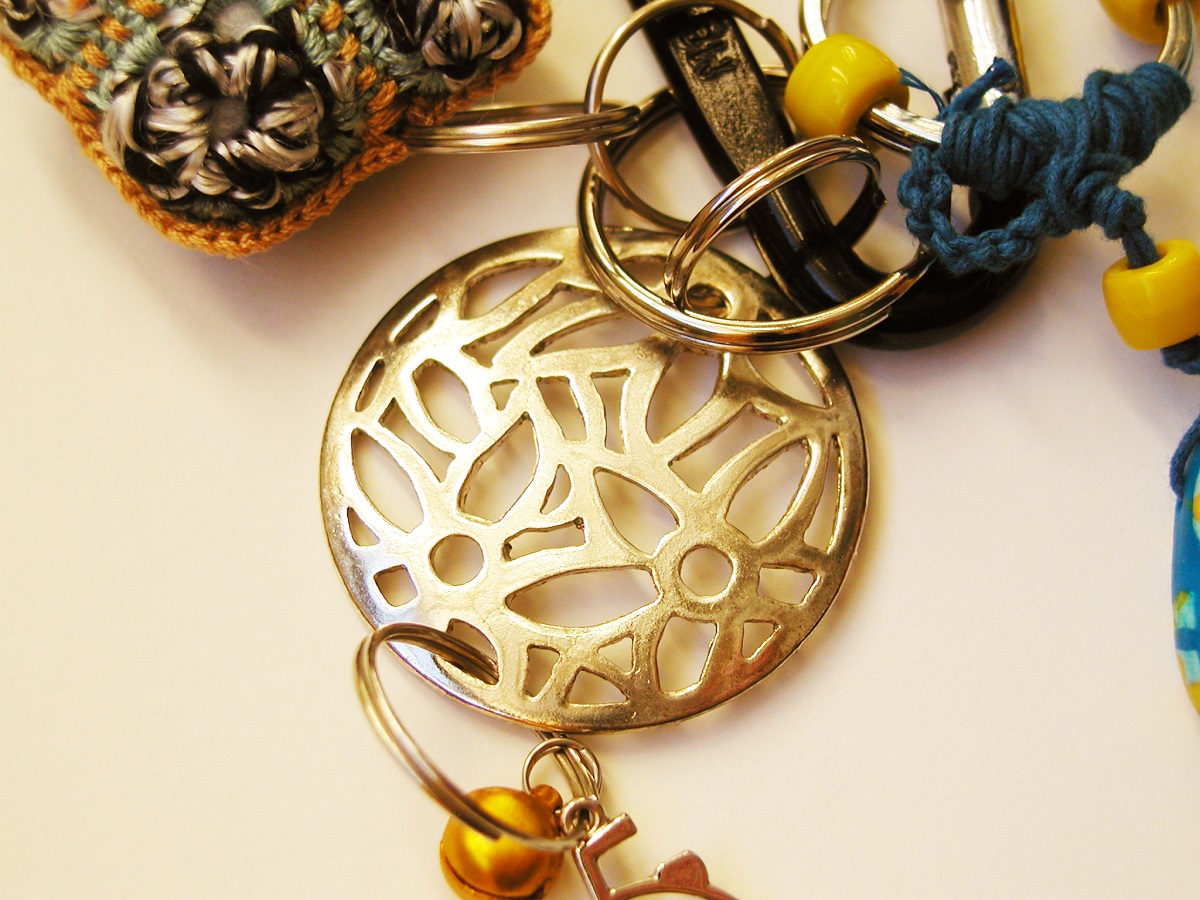 Metal Flower Whimsical Keychain - Fiore di Metallo portachiavi fantasia