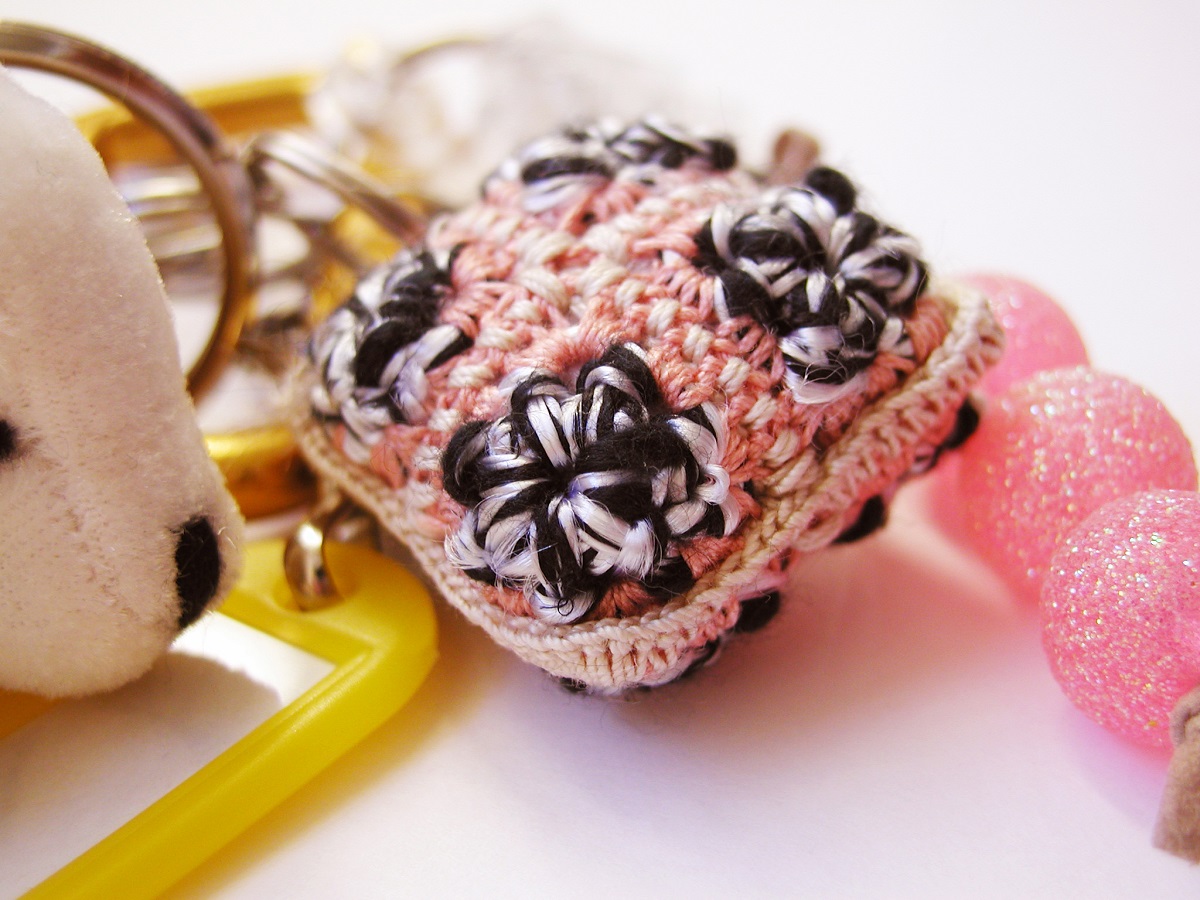 White Doggie RRR Whimsical Keychain - Cagnolino Bianco portachiavi fantasia RRR