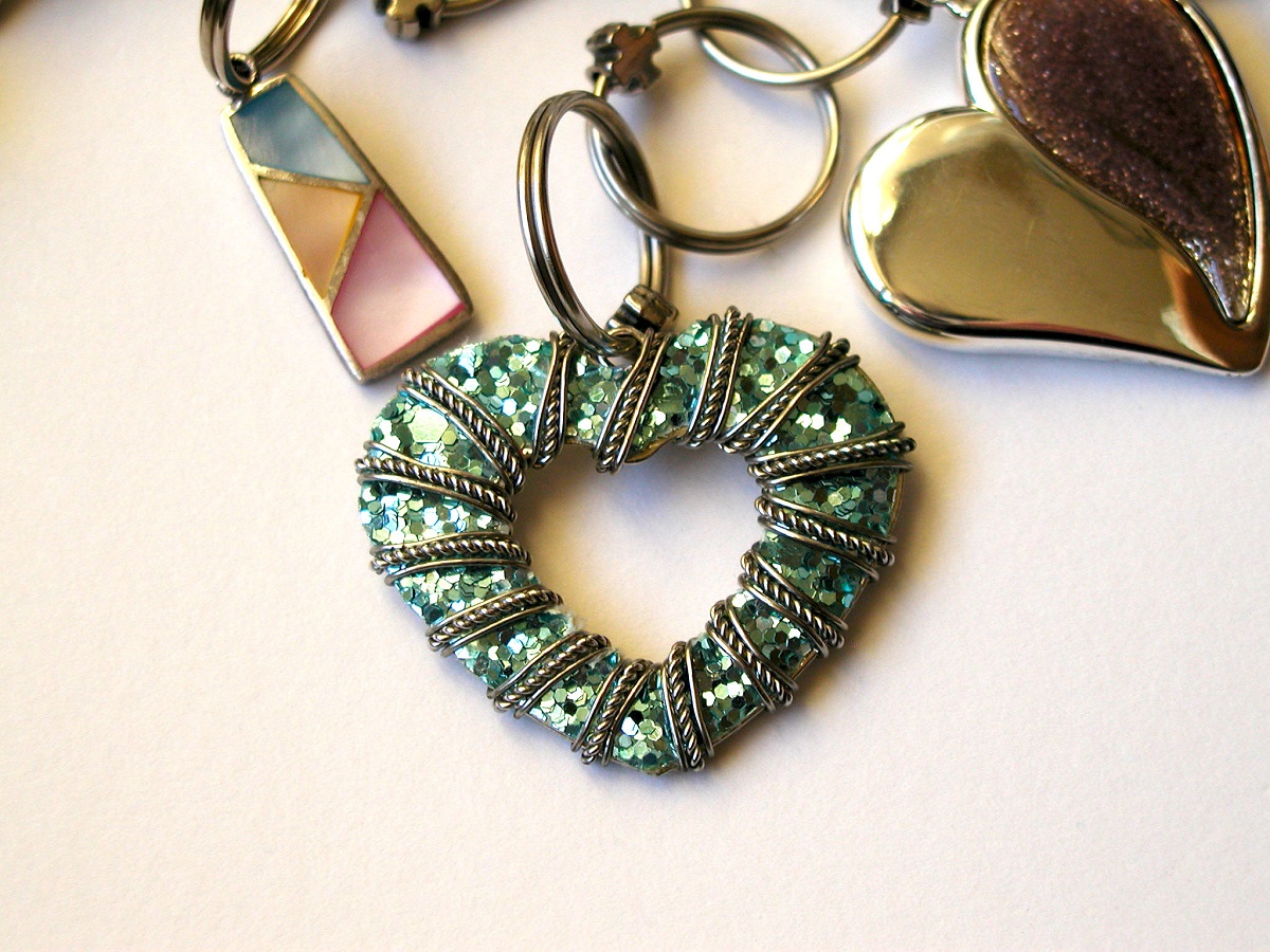 A Heart or Two Whimsical Keychain - A Heart or Two portachiavi fantasia