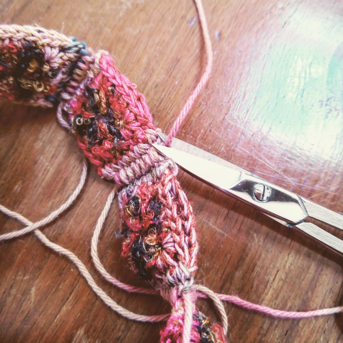 Claudia Fiber Art Crossbody Bag - Tracollina fiber art “Claudia”