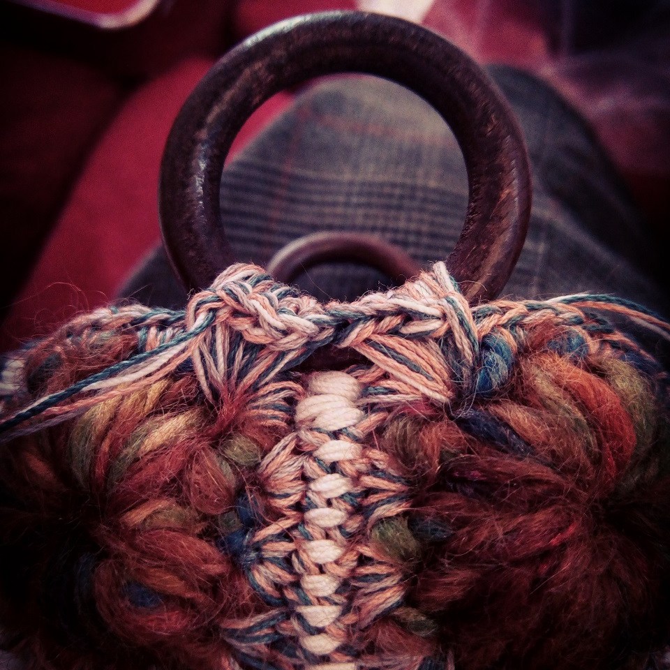 Farewell to Winter Crossbody Bag - Mini borsa a tracolla “Addio, Inverno”