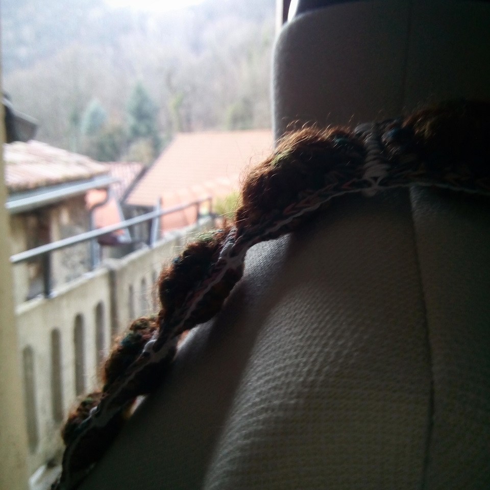 Farewell to Winter Crossbody Bag - Mini borsa a tracolla “Addio, Inverno”