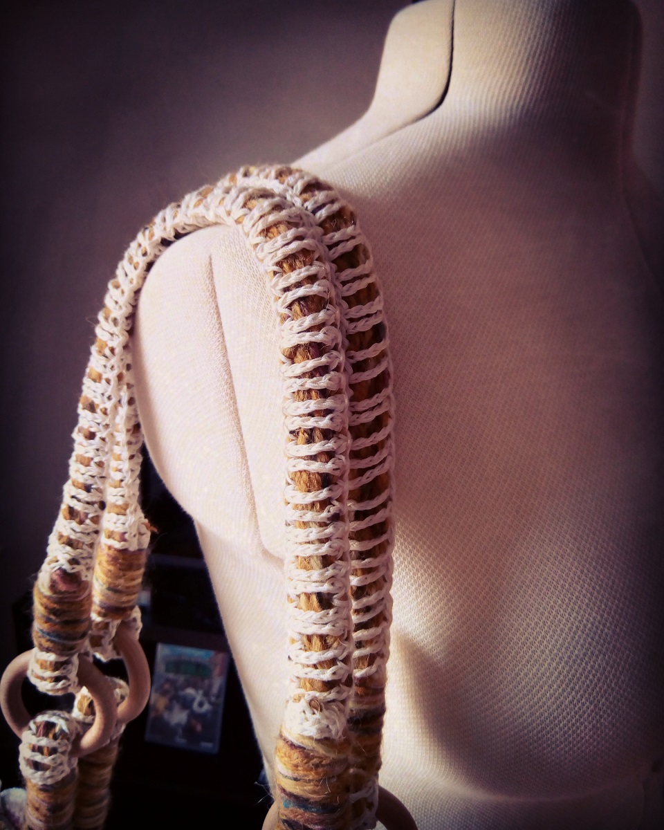 Isis Fiber Art Tote Bag - Iside borsa tote fiber art